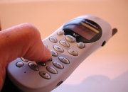 Teenager italiani, toglietegli tutto ma non web e cellulare Teenager italiani, toglietegli tutto ma non web e cellulare