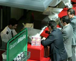 Aeroporti: nuove norme per i bagagni a mano