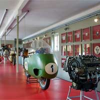Moto Guzzi: museo e mostra aperte al pubblico