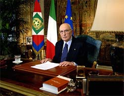 Napolitano: conferite medaglie d’oro al Merito Civile