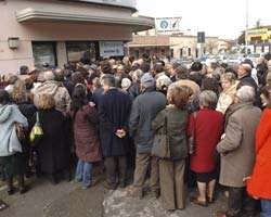 Maxischermo per riprendere il concerto di Muti