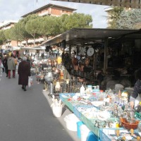 Rubano al mercato: arrestati dai vigili urbani