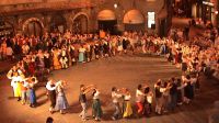 Cortona ospita la quarta edizione del festival di danza popolare
