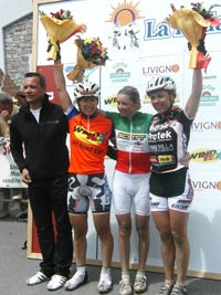 Sandra Klomp sul podio della Pedaleda