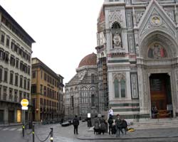 A Firenze passeggini e anziani al posto dei Suv