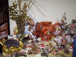Prodotti artigianali sulla tavola natalizia
