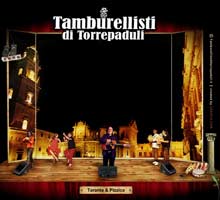 I Tamburellisti di Torrepaduli al teatro di Anghiari