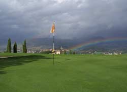 Un campo da golf a San Leo e una lottizzazione a Pratantico