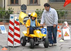 ‘Caschiamoci’: festa in piedi, in bici, in triciclo, in quad