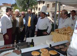 ‘Piazze del gusto e della musica’ di nuovo in Piazza della Badia
