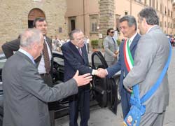Giulio Andreotti racconta la sua esperienza di Costituente Giulio Andreotti racconta la sua esperienza di Costituente