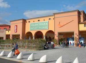 Studenti umbri in visita al Valdichiana Outlet Village