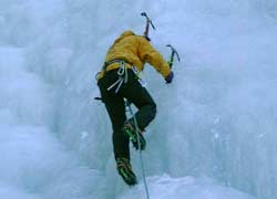 Alpinista Unterkincher disperso sull’Himalaya Alpinista Unterkincher disperso sull’Himalaya