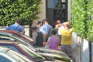 Ragazza strangolata in casa, si cerca il fidanzato Ragazza strangolata in casa, si cerca il fidanzato