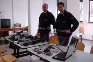 Arrestato rumeno con oltre 100mila euro di refurtiva