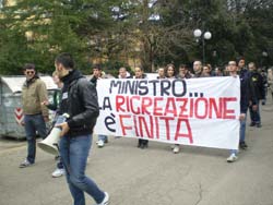 La manifestazione i lunedì contro il decreto Gelmini
