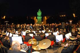 ‘Accesa’ Piazza Guido Monaco