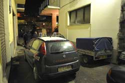 79 enne uccide la moglie e poi tenta il suicidio