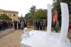 Inaugurato il monumento alle vittime del manicomio