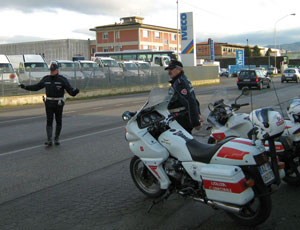 Denunciato il rumeno protagonista della tentata rapina in via Vittorio