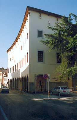 Casapound Arezzo: ‘Ex caserma Italia diventi casa della gioventù’