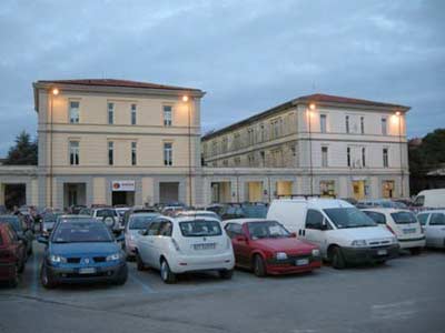 Via Porta Buia: i lavori di manutenzione. Mercoledì parcheggio ex Cadorna non fruibile