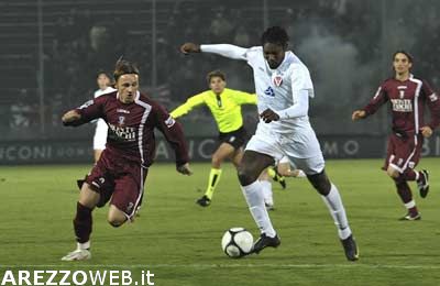 L’Arezzo batte il Varese 1-0