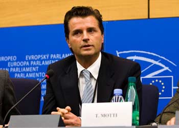 Caso Google, on.Motti: no alla censura, sì all’anonimato protetto