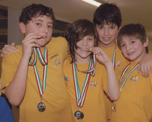 Regionali esordienti, vittoria della staffetta 4×25 metri stile libero Regionali esordienti, vittoria della staffetta 4×25 metri stile libero