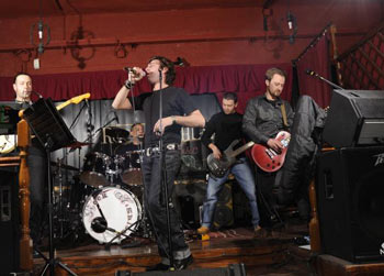 I Fahrenheit sul palco del Concerto per un Amico