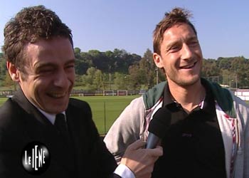 ‘Le Iene Show’: intervista esclusiva a Francesco Totti