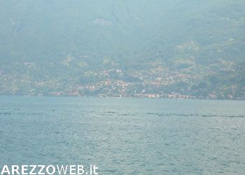 Donna uccisa e gettata nel lago di Como, aspettavva un bambino