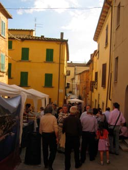 Cibo di Strada: a Marciano da domani il mercato