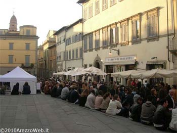 Weekend responsabile, i locali della movida chiudono a mezzanotte. Più vigilanza, anche privata
