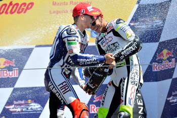 Lorenzo centra la vittoria mentre il ‘Dottore’ torna sul podio