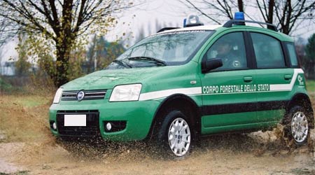 Trasporta rifiuti ferrosi senza autorizzazione, camion sequestrato Trasporta rifiuti ferrosi senza autorizzazione, camion sequestrato