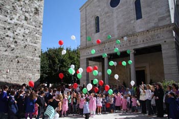 Apertura in grande stile delle scuole di Chiusi, con tante autorità