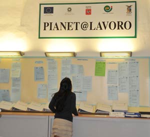 Arezzo, a raccolta le ‘Donne sull’orlo della crisi economica’
