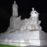 20101129_unisim_statua_petrarca