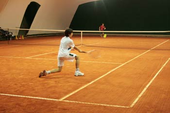 Corsi gratuiti e un campo all’Uci Cinemas:il Giotto promuove il tennis