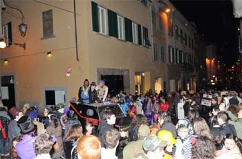 Ultimo di carnevale: transito e sosta tra via Roma e Corso Italia