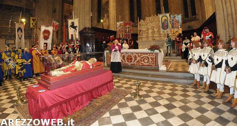 Cerimonia offerta del cero a San Donato Cerimonia offerta del cero a San Donato