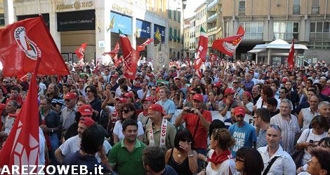Sciopero Cgil, in migliaia per le strade del centro