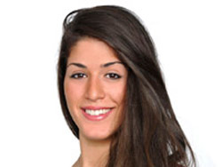 GF12: ecco la bellissima salernitana di 21anni Adriana