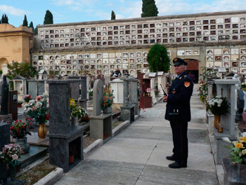 Al cimitero per la Festività Ognissanti