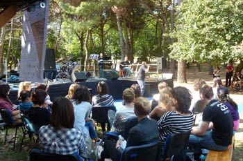 Giovedì gli studenti parlano di volontariato ad Arezzo Factory