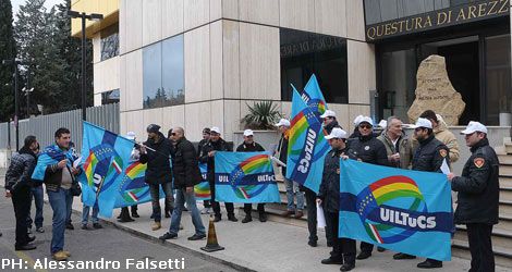 Presidio delle guardie giurate, protesta davanti alla questura