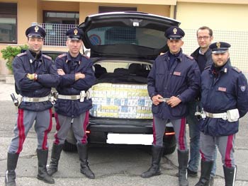 Contrabbandava sigarette, 32enne ucraino finisce in manette