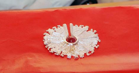 Il dono di Arezzo al Papa: un gioiello realizzato dalla UnoAerre