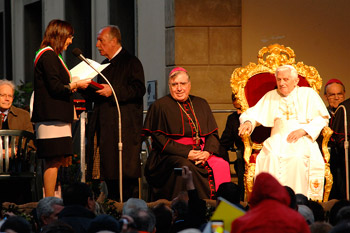 Intervento di saluto al Papa del Sindaco di Sansepolcro